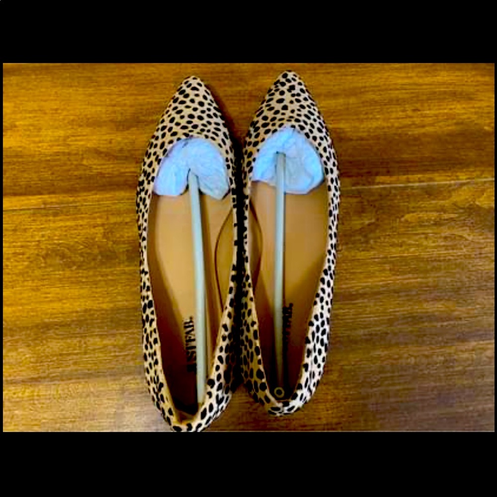 Leopard print flats